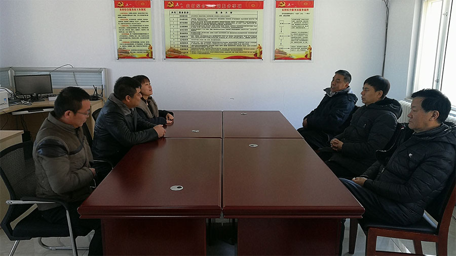 歲寒情深暖人心，建投能源黨委書記、董事長(zhǎng)王雙海一行到窯子溝村慰問貧困戶